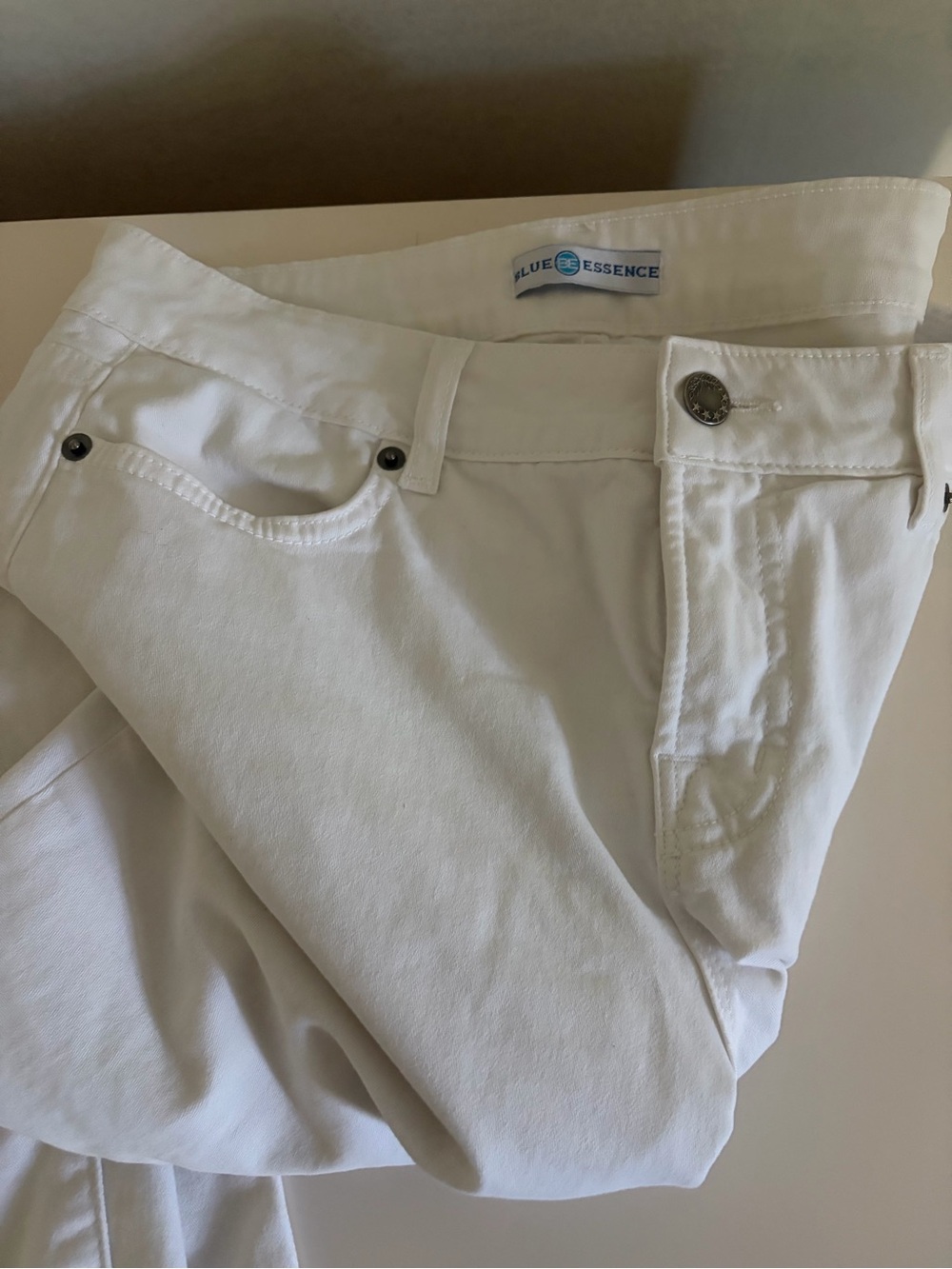 Women’s White Slim Jeans